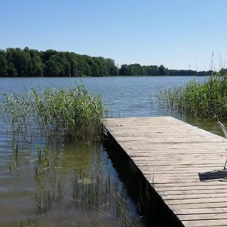 Domek Nad Jeziorem Koszajny Kültér fotó